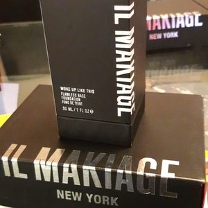 IL Makiage foundation- Woke up like this shade 185